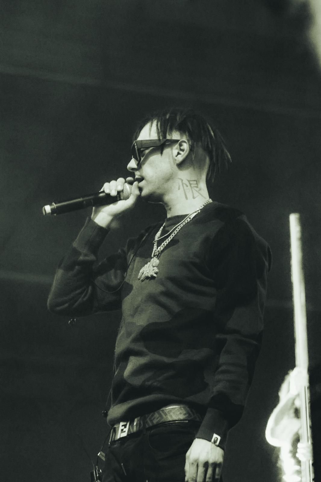 Kidd Keo en concierto, plano detalle